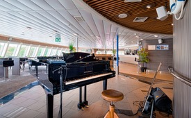 Piano Bar na promie Nova Star